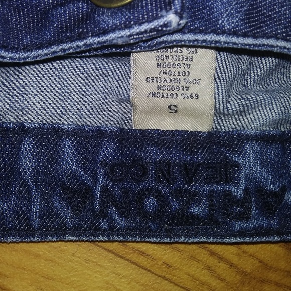 Arizona Jean capris. - Picture 2 of 4